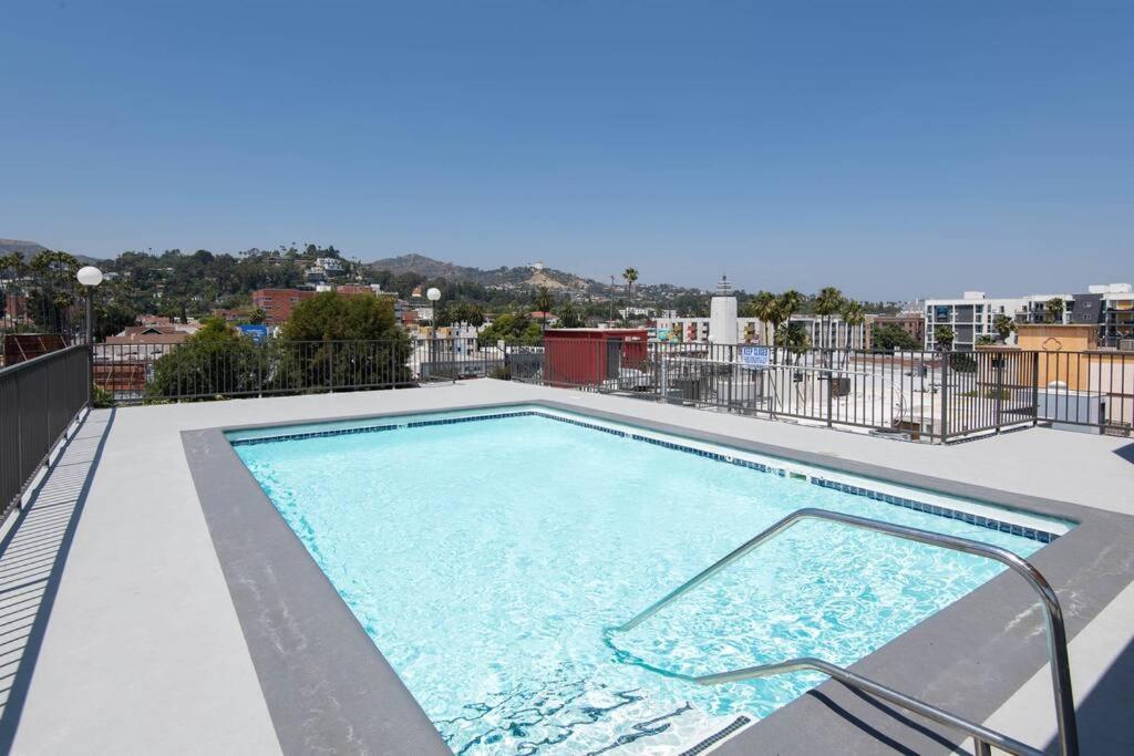 Hollywood 1bed W Rooftop Pool & Panoramic View Apartamento *