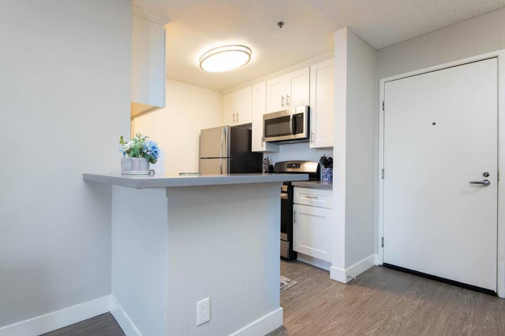 Hollywood 1bed W Rooftop Pool & Panoramic View Apartamento